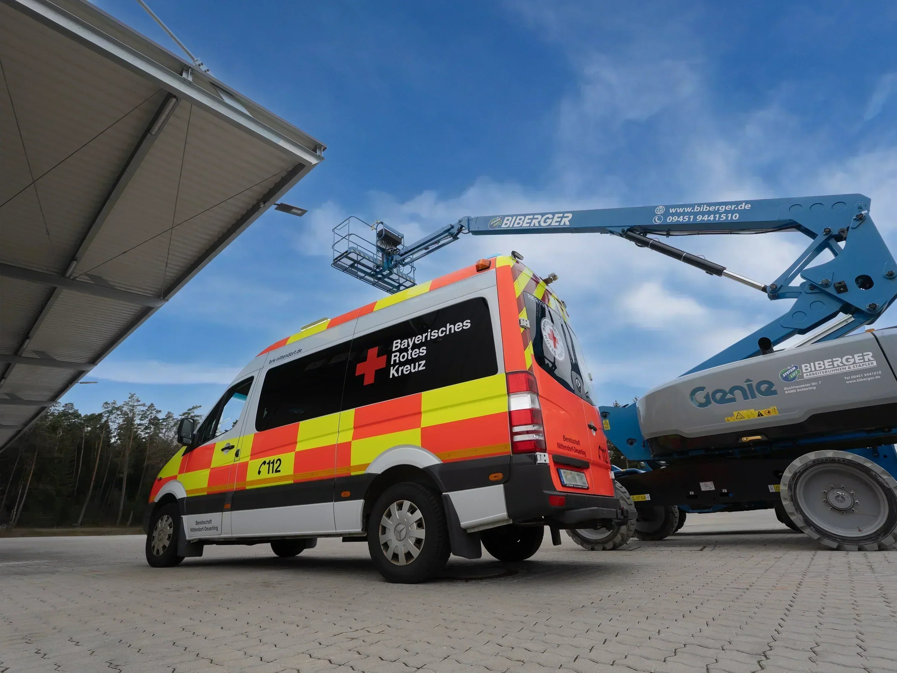 Unfall mit Arbeitsbühne? So reagierst du im Ernstfall richtig - BIBERGER