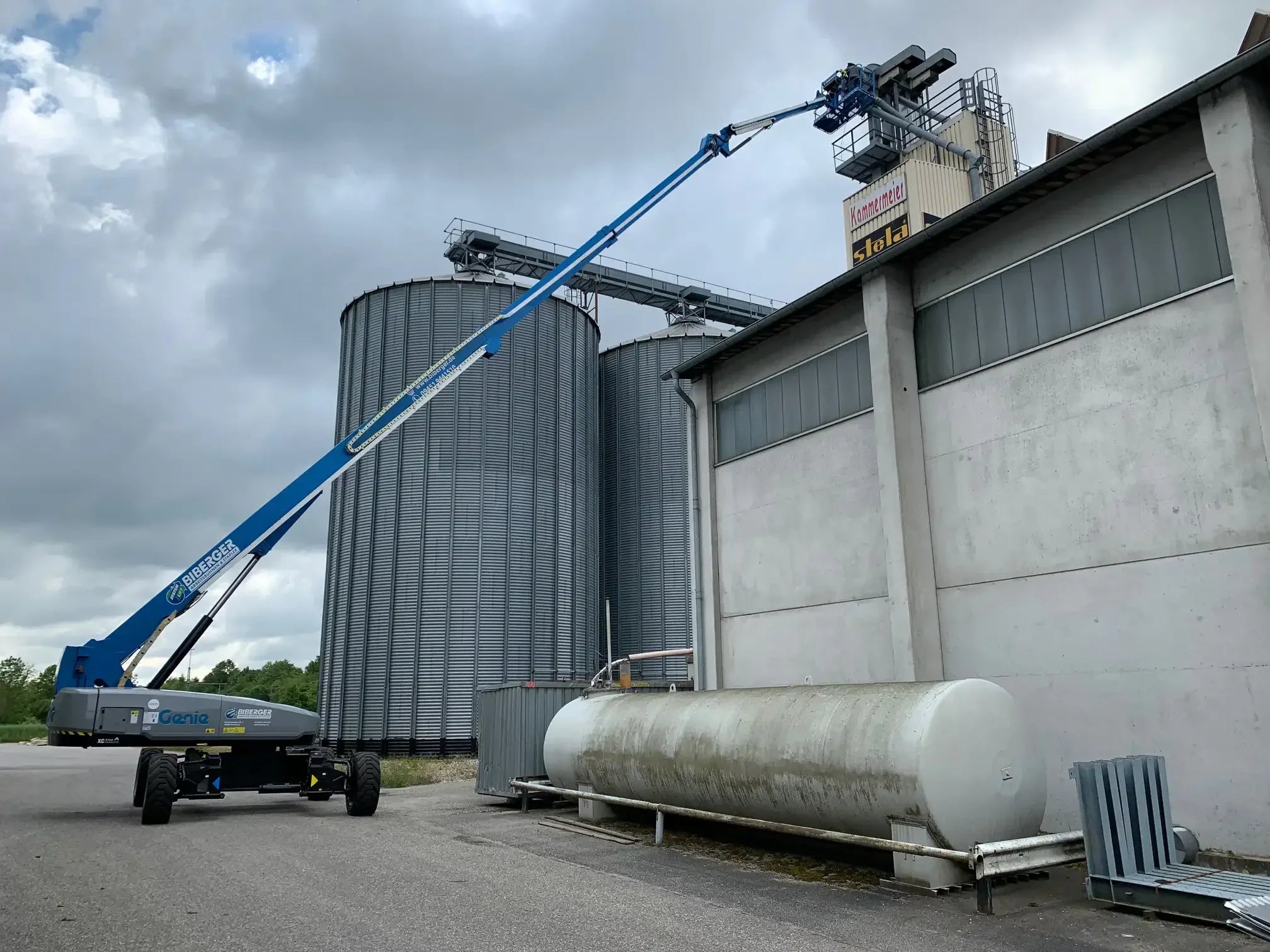 Arbeitshöhe einfach erklärt – Definition, Beispiele, Einsatzgebiete - BIBERGER