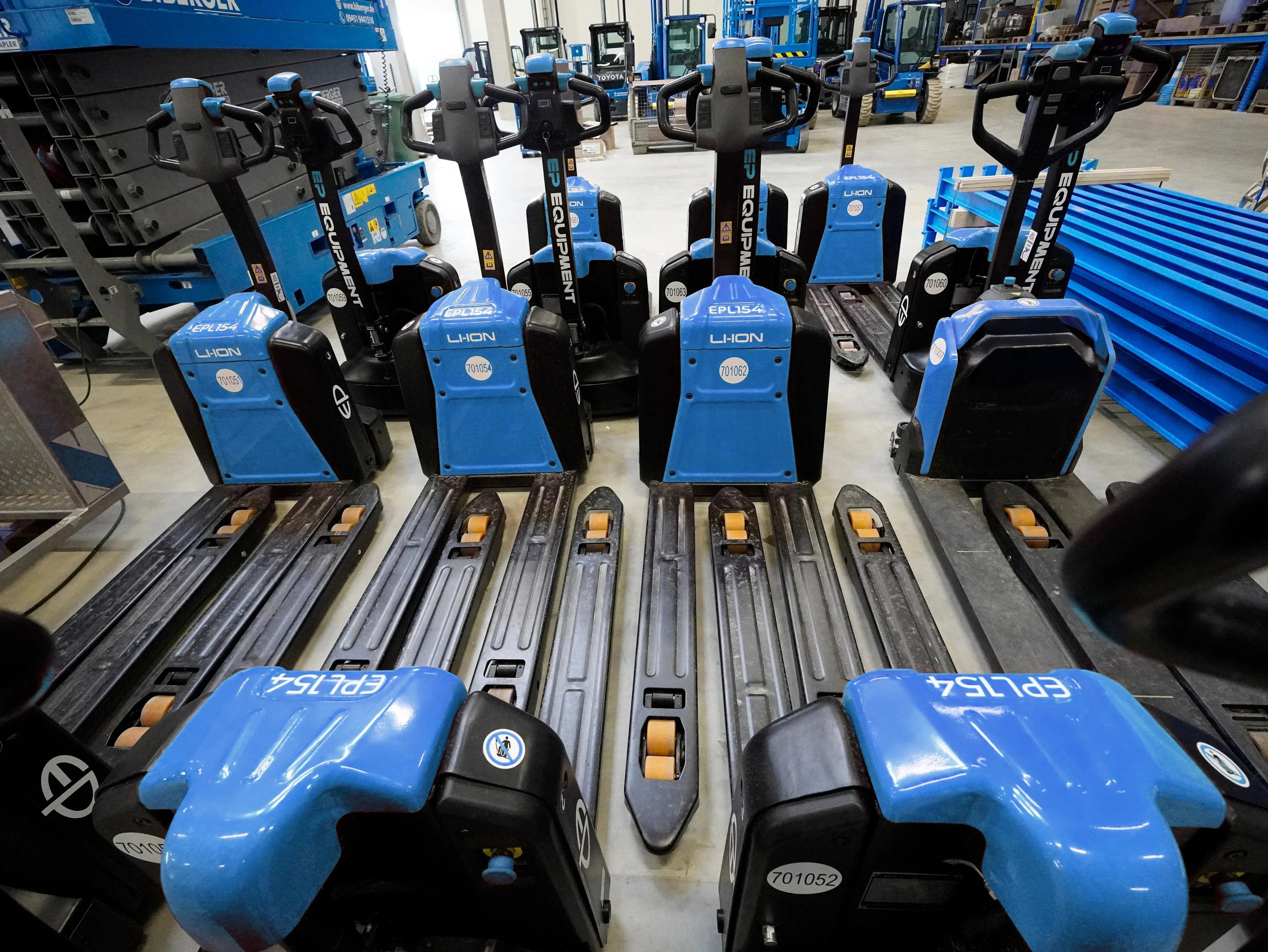 Hubwagen erklärt: Alles zu Gewicht, Einsatz und Bauformen auf einen Blick - BIBERGER