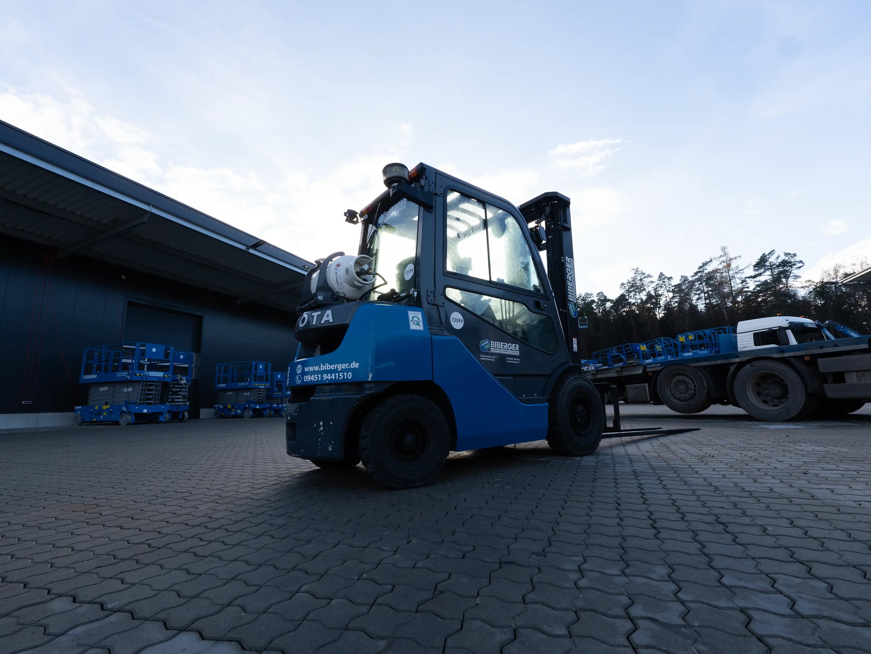 Staplerarten: Welche gibt es und wo setzt man sie ein? - BIBERGER