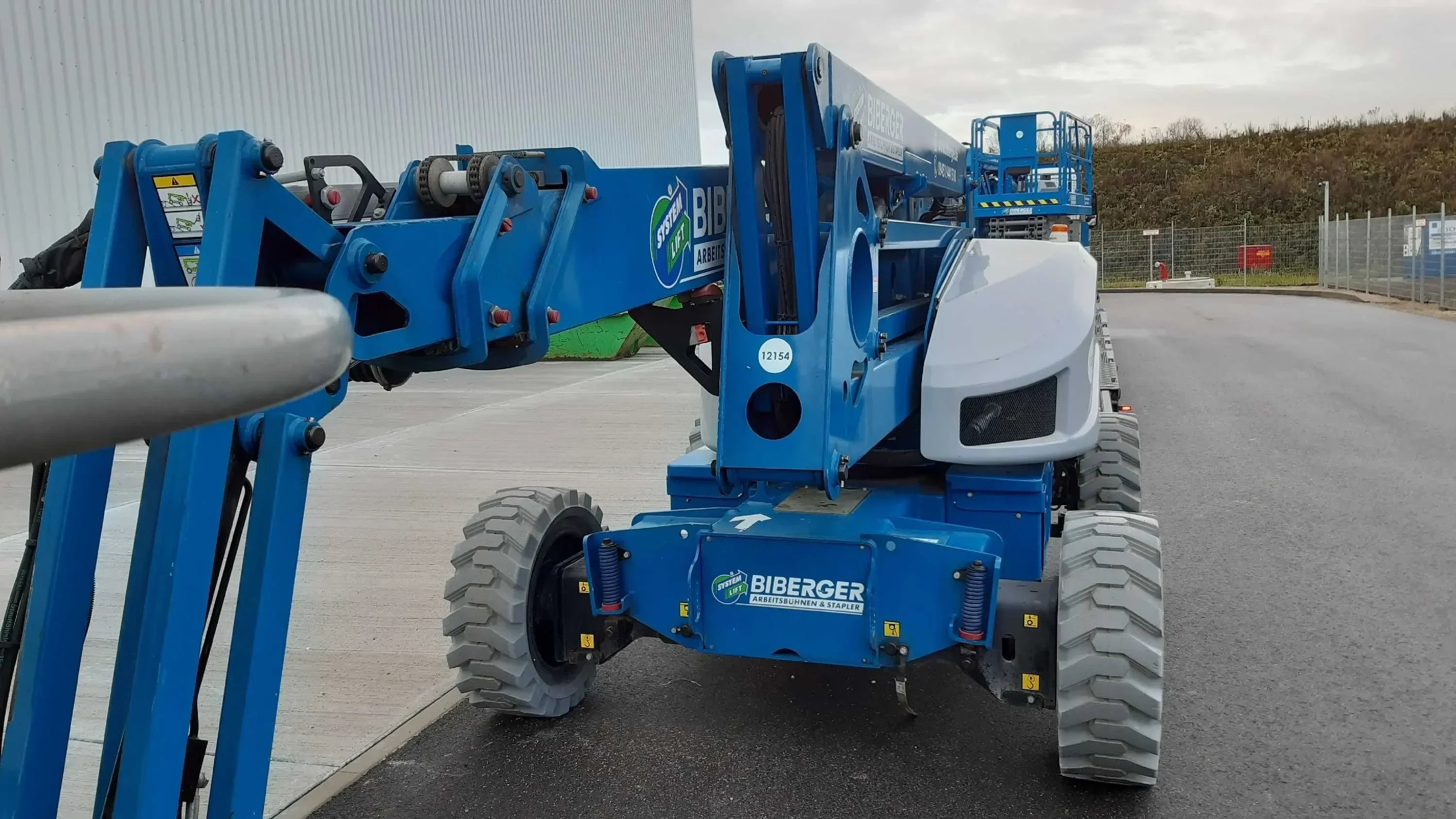 HR21 4x4 Hybrid 21m, Hybrid, kaufen - BIBERGER