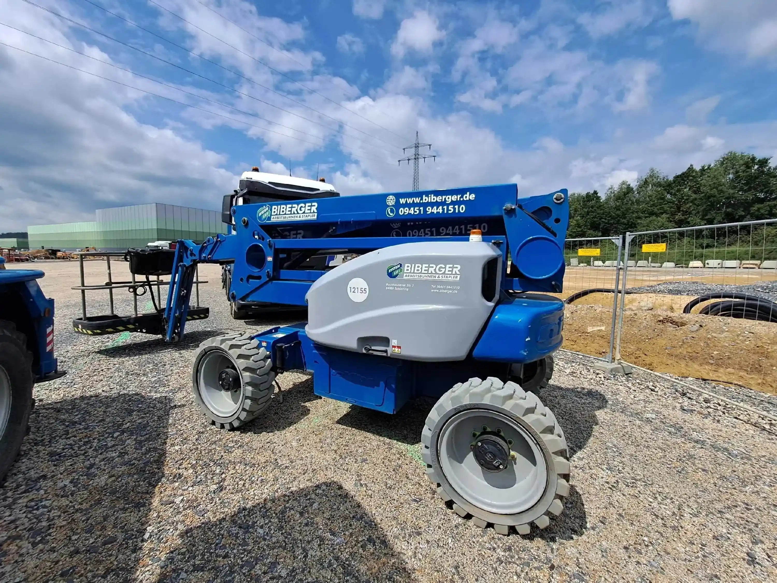 HR21 4x4 Hybrid 21m, Hybrid, kaufen - BIBERGER