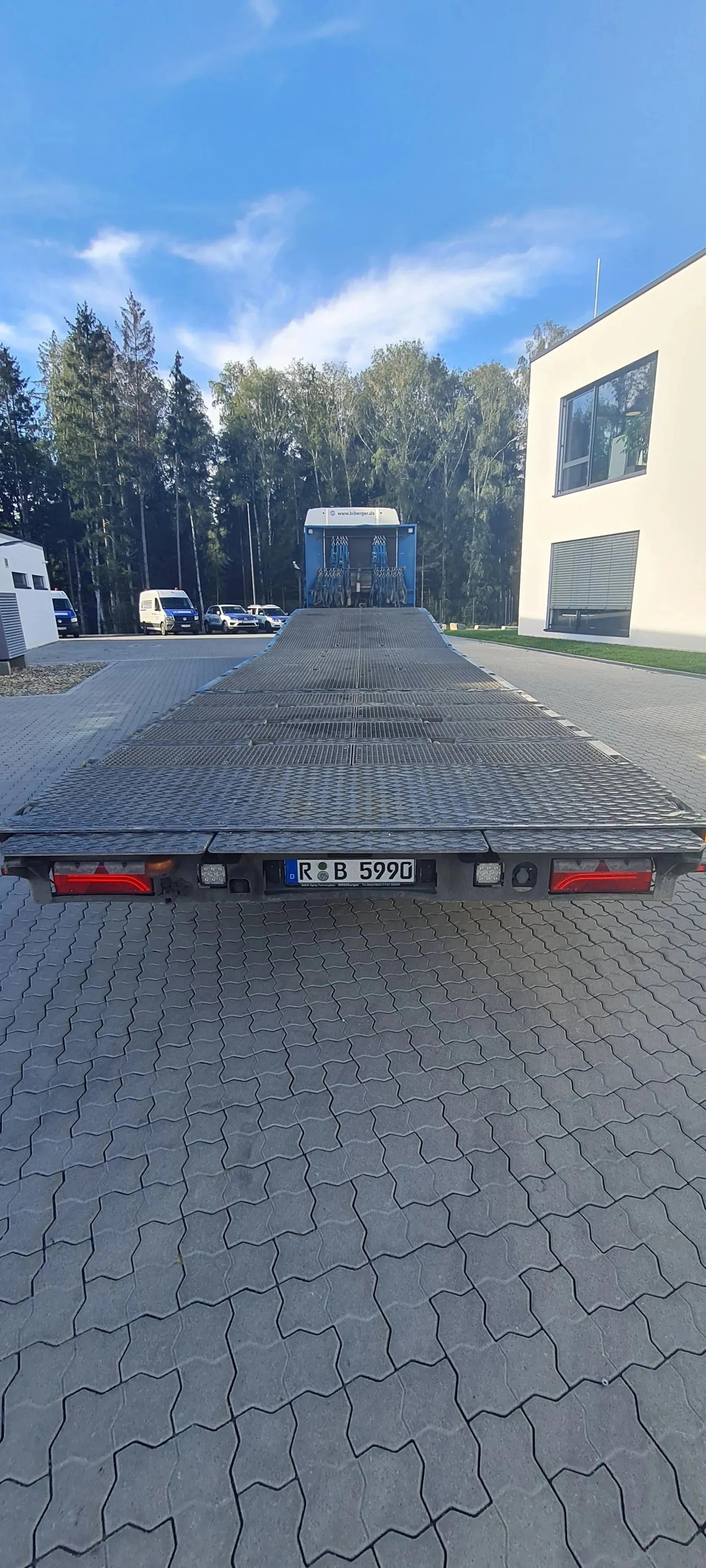 Meusburger 3-Achs Sattel Heckabsenker kaufen - BIBERGER