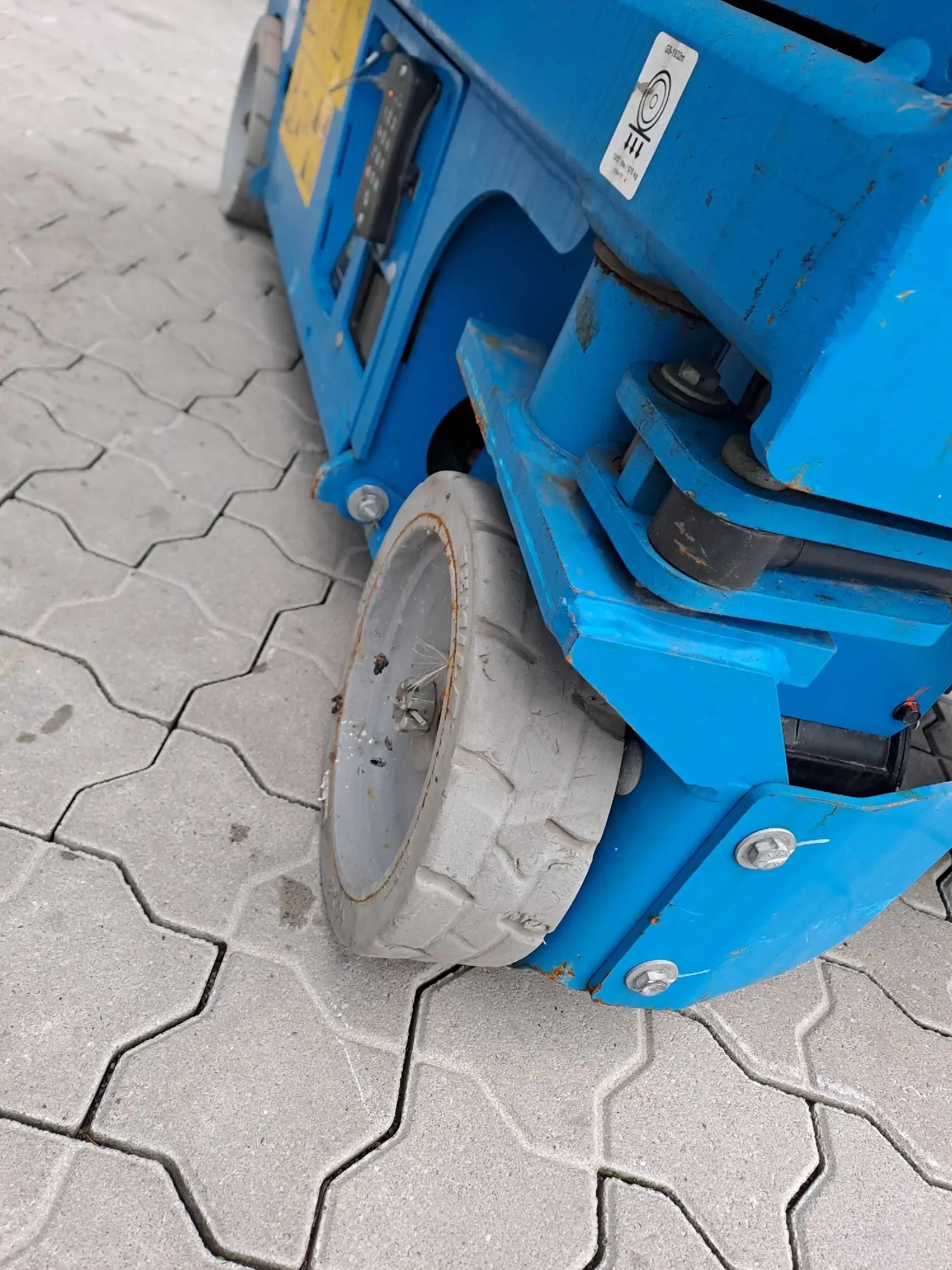 GS 1932m 8m, Elektro, kaufen, Scherenbühne - BIBERGER