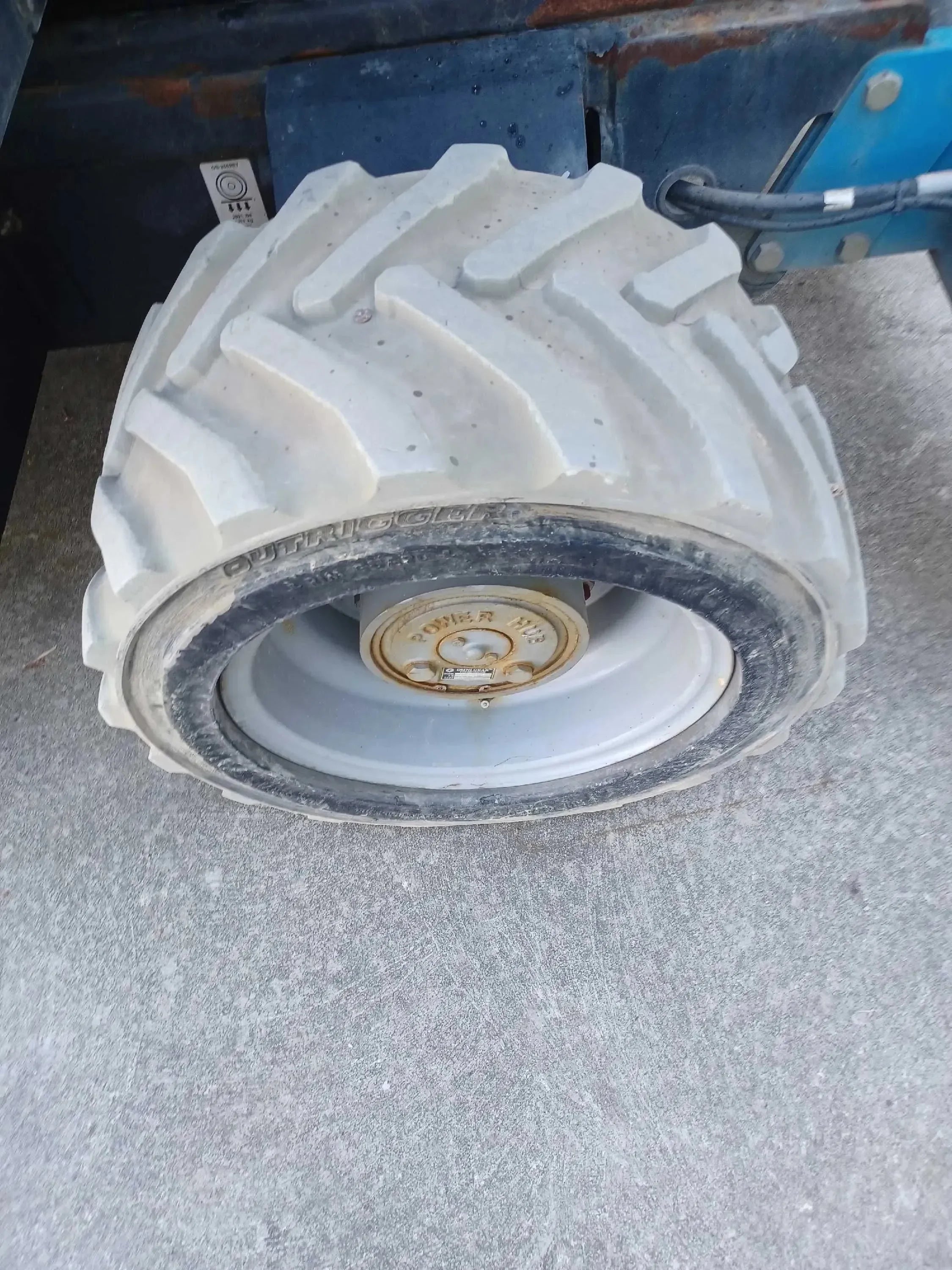 GS 2669 RT 10m, Diesel, Gelände, kaufen, Scherenbühne, Schwerlast - BIBERGER