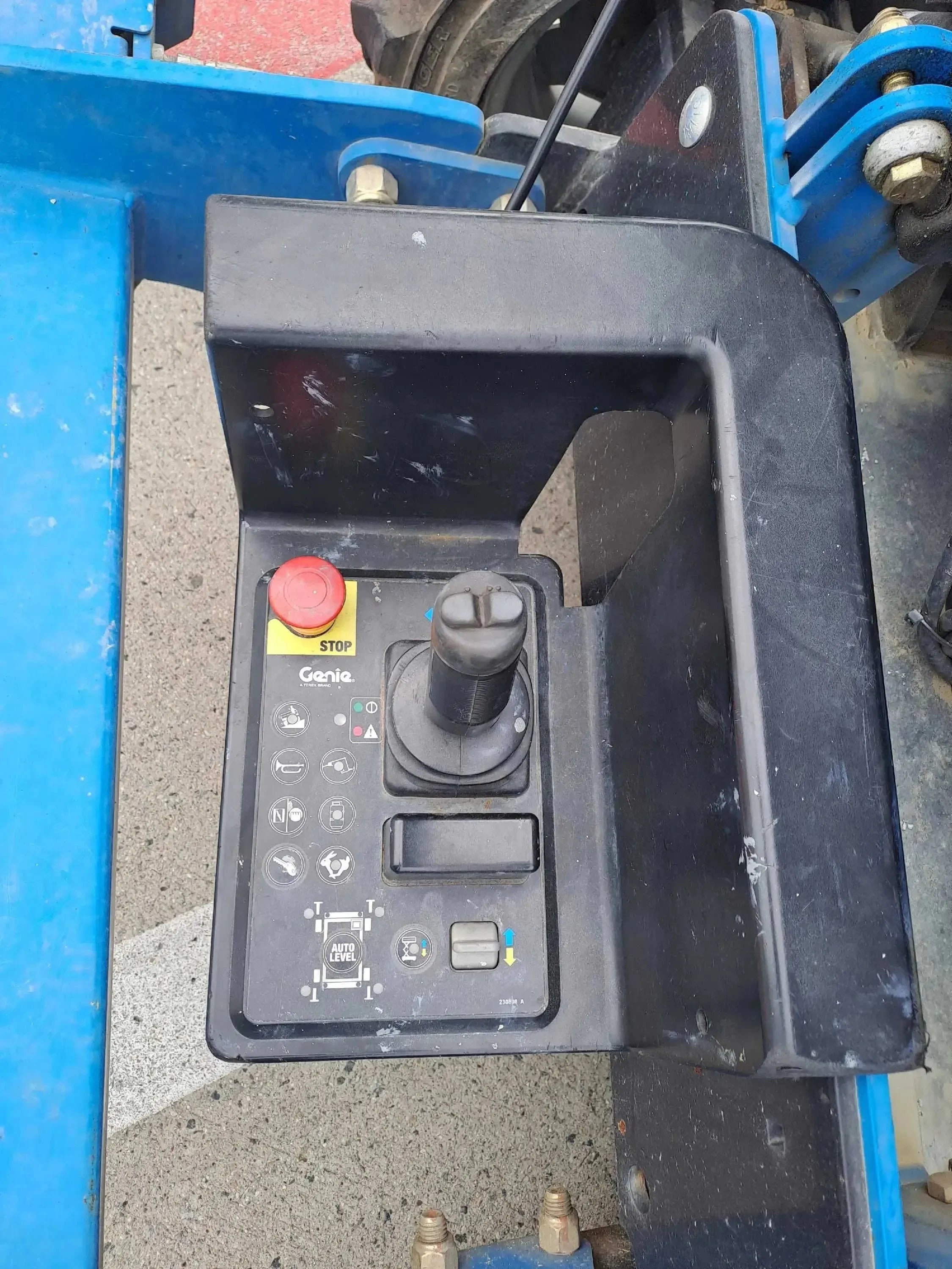 GS 3369 RT 12m, Diesel, Gelände, kaufen, Scherenbühne - BIBERGER