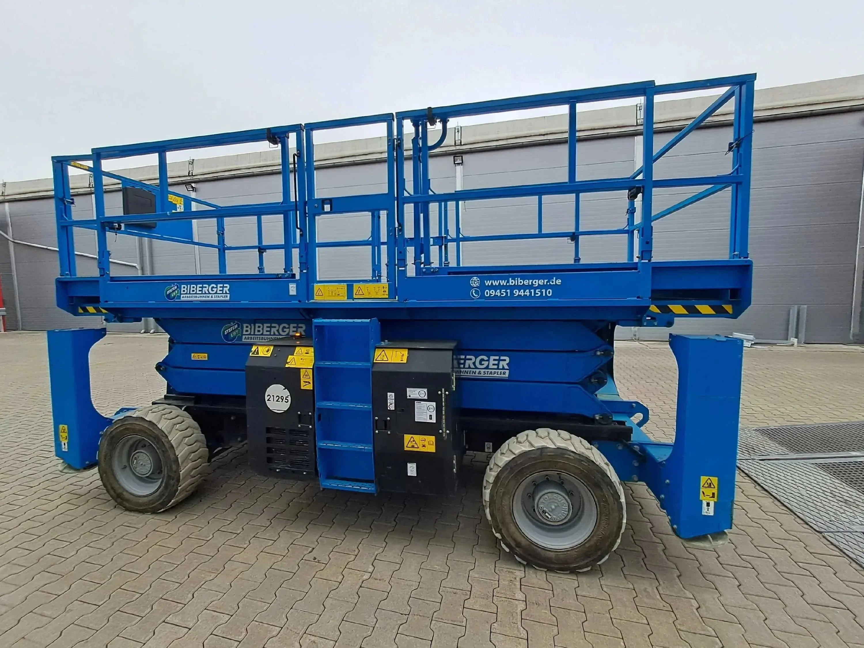 GS 3384 RT 12m, Diesel, Gelände, kaufen, Megadeck, Scherenbühne, Schwerlast - BIBERGER