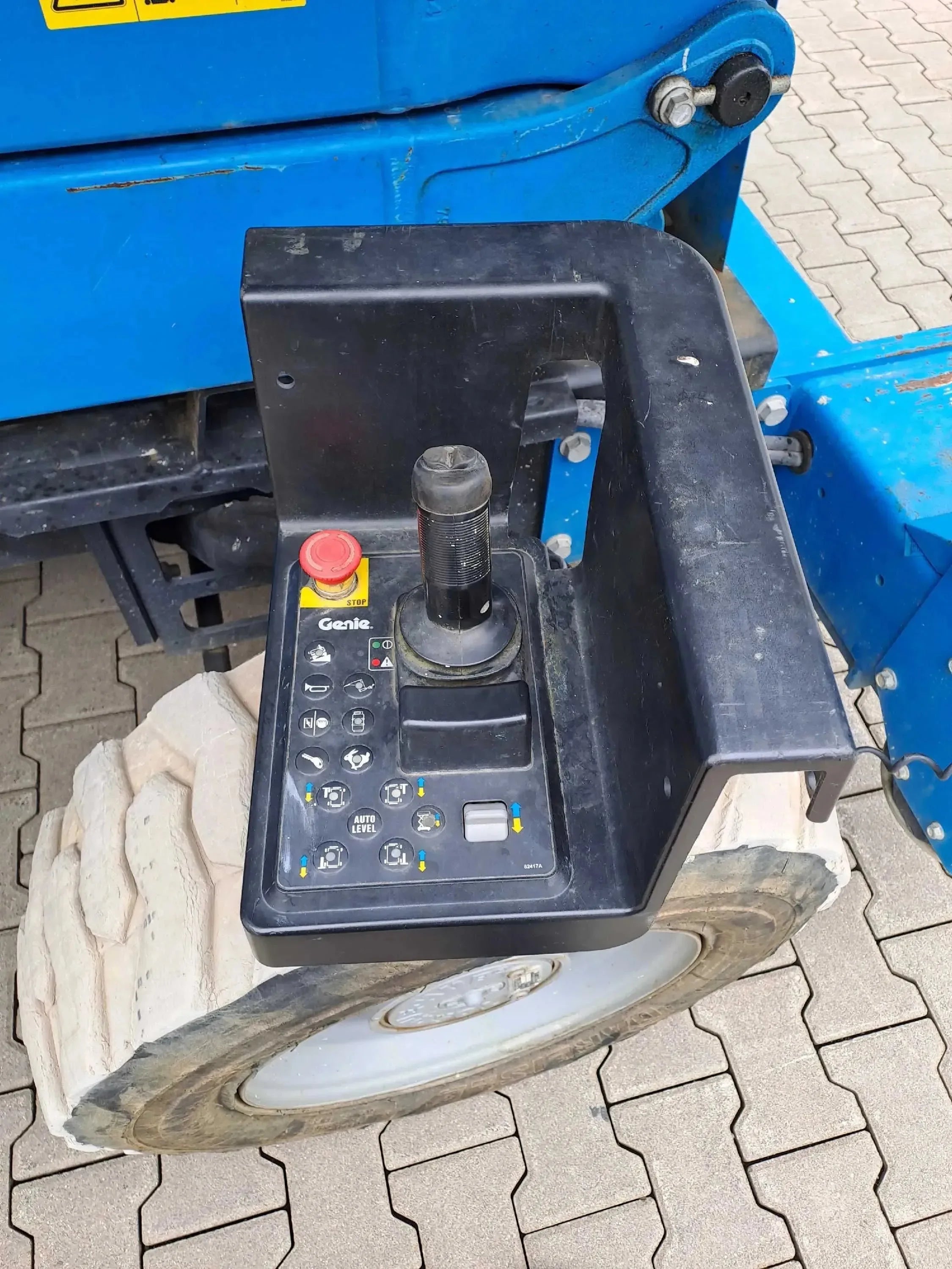 GS 3384 RT 12m, Diesel, Gelände, kaufen, Megadeck, Scherenbühne, Schwerlast - BIBERGER