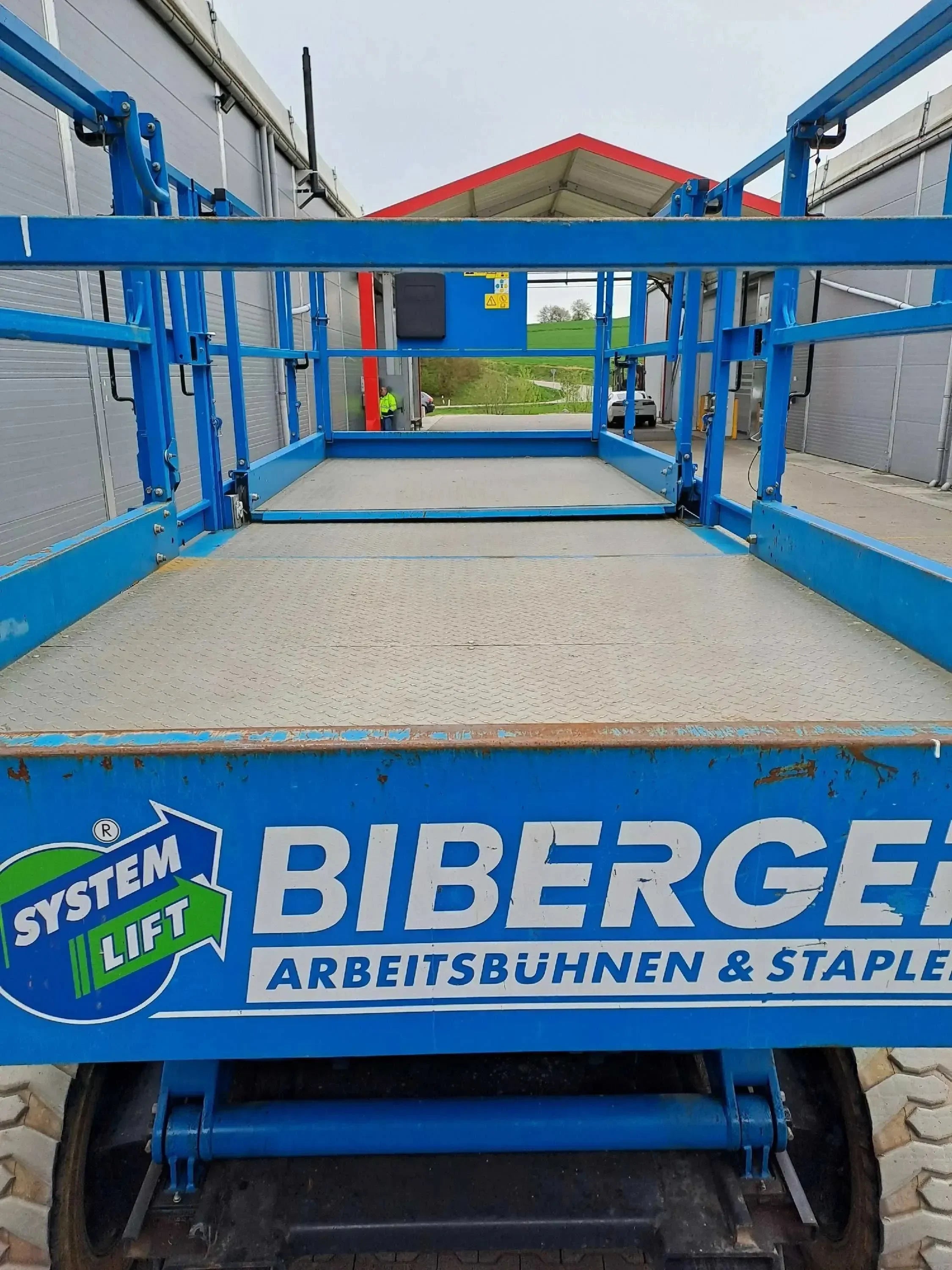 GS 3384 RT 12m, Diesel, Gelände, kaufen, Megadeck, Scherenbühne, Schwerlast - BIBERGER