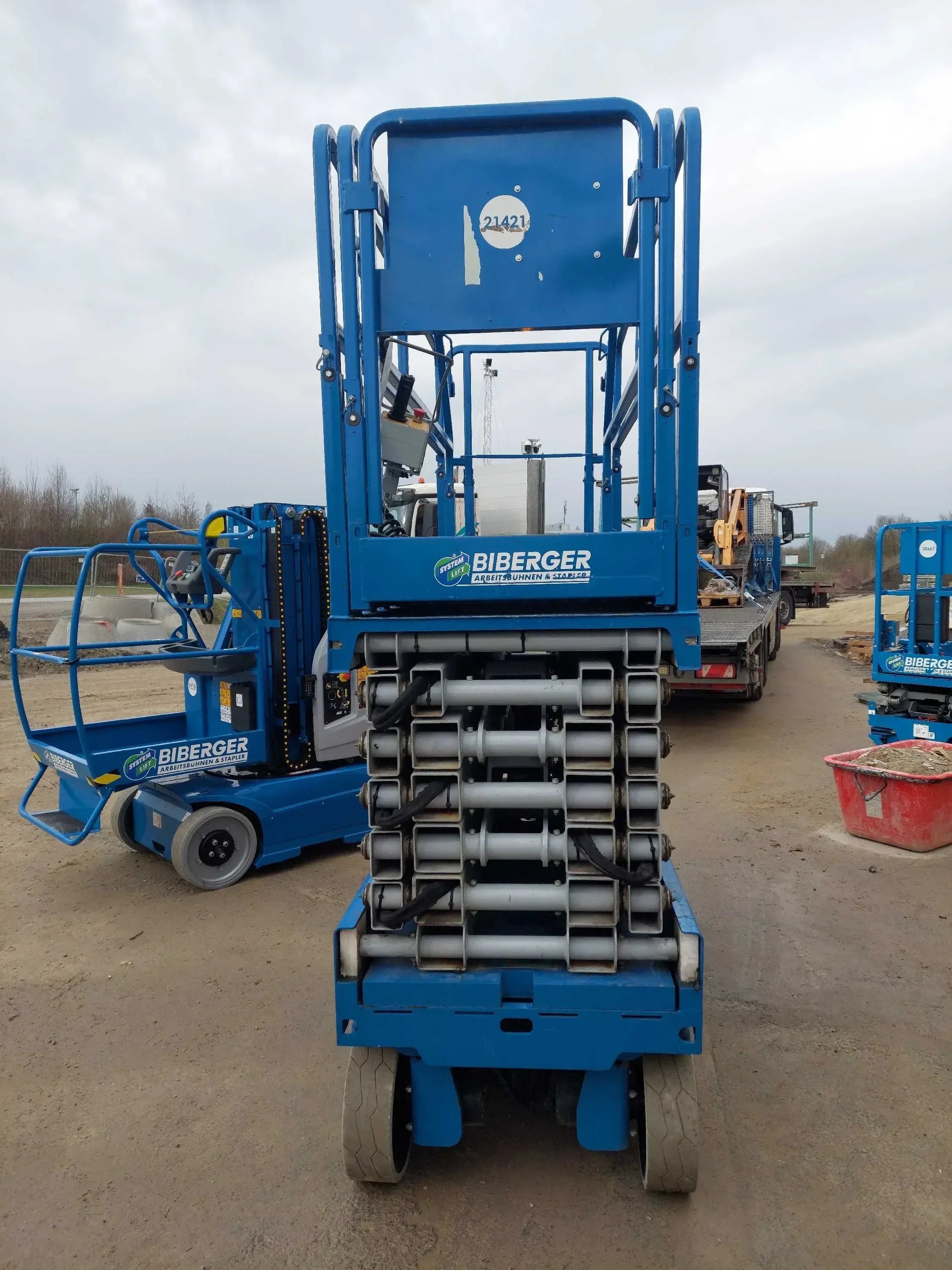 X14EN 14m, kaufen, Kompakt, Scherenbühne - BIBERGER