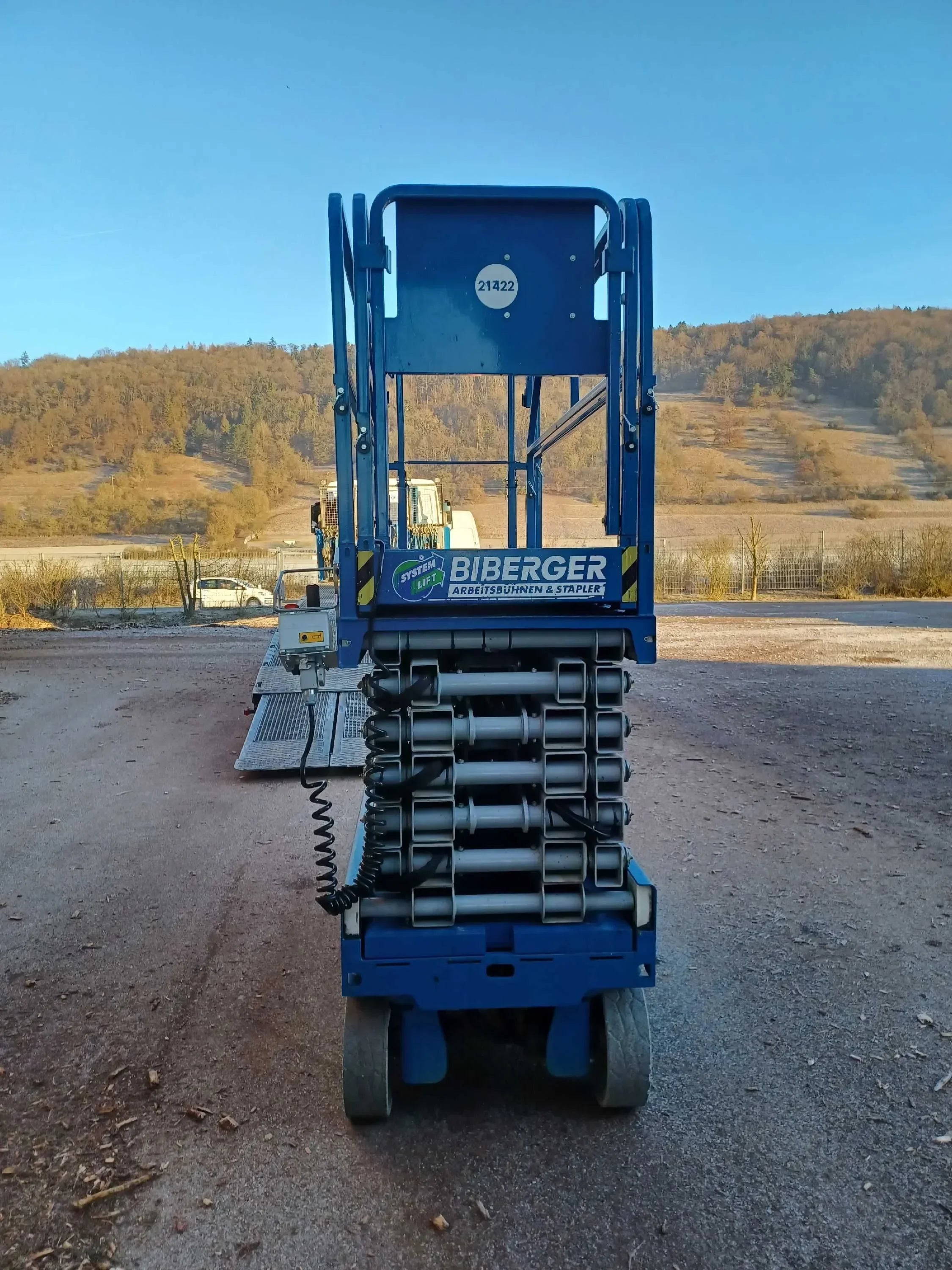 X14EN 14m, kaufen, Kompakt, Scherenbühne - BIBERGER