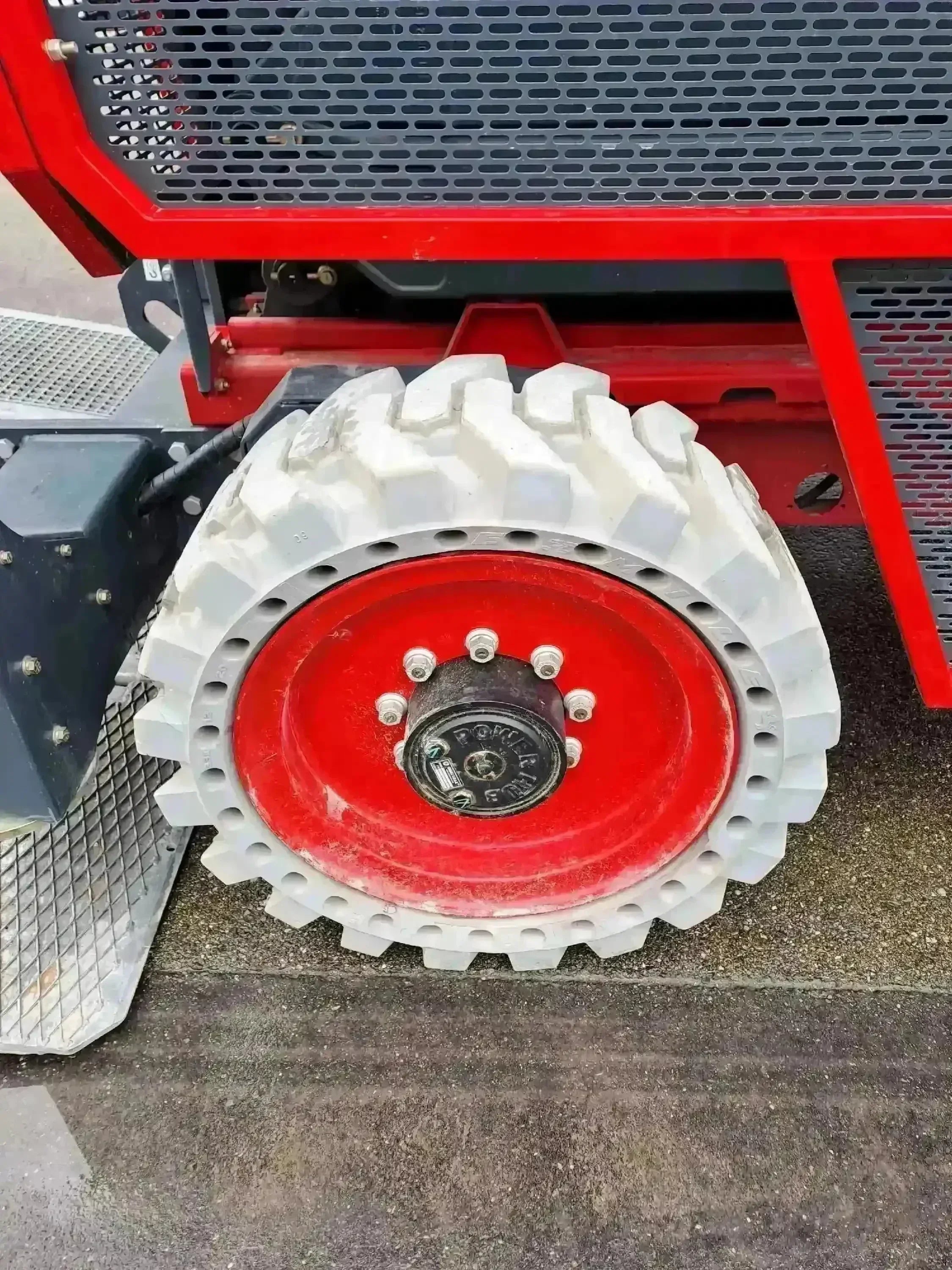 ES1823RT 18m, Diesel, Gelände, kaufen, Megadeck, Scherenbühne, Schwerlast - BIBERGER