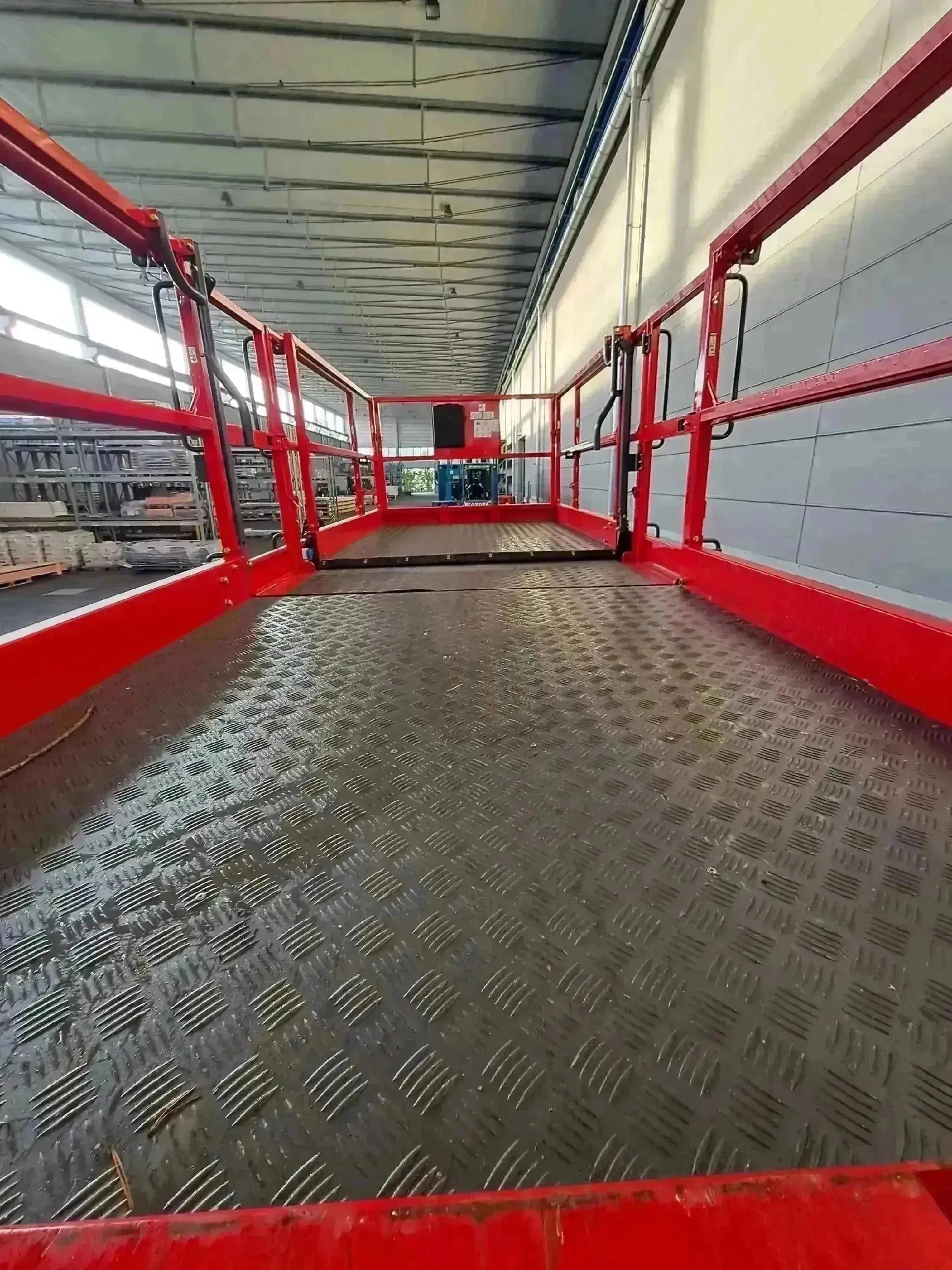 ES1823RT 18m, Diesel, Gelände, kaufen, Megadeck, Scherenbühne, Schwerlast - BIBERGER