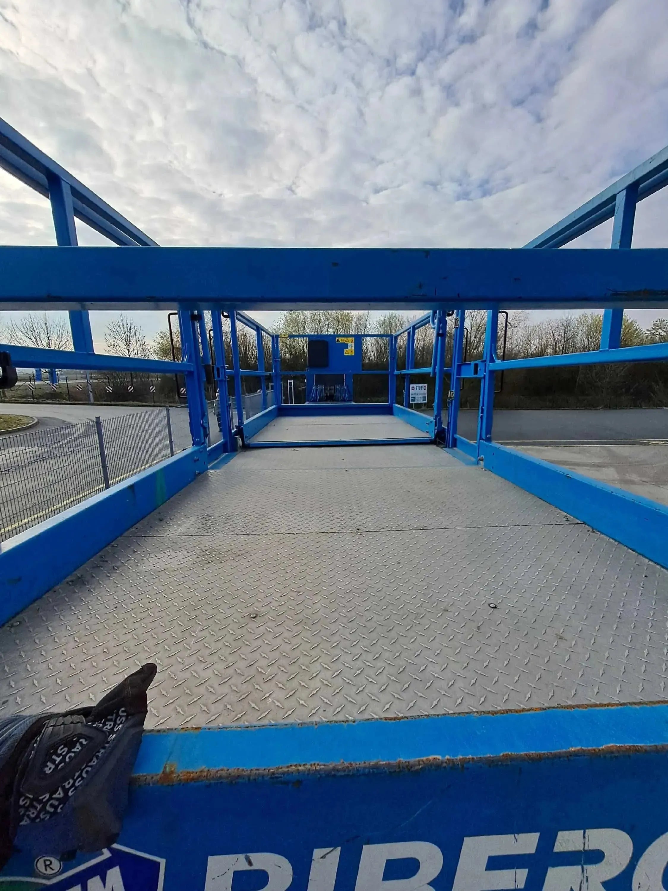 GS 5390 RT 18m, Diesel, Gelände, kaufen, Megadeck, Scherenbühne, Schwerlast - BIBERGER