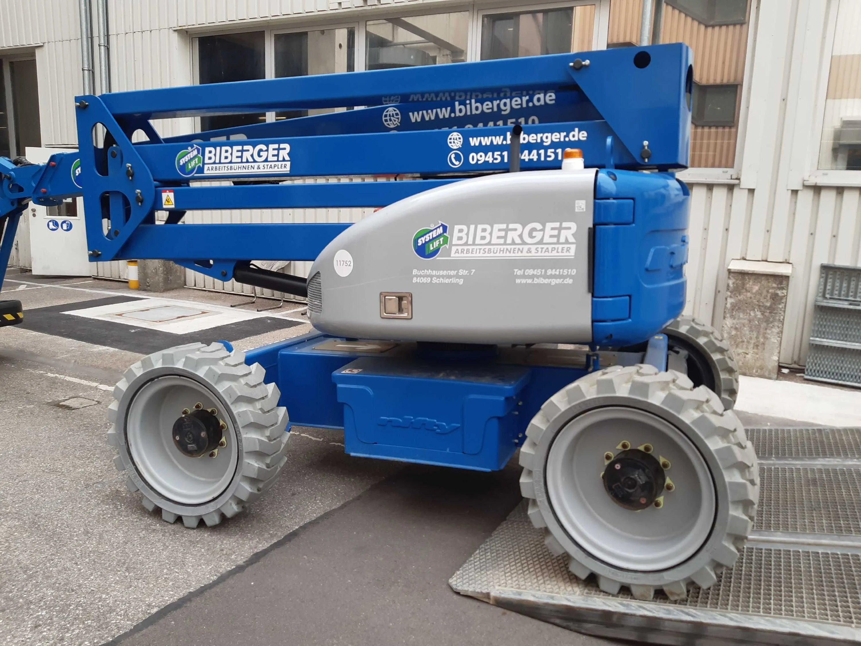 466a05d3-d795-b58f-721d-aeab8a92cfcf - BIBERGER