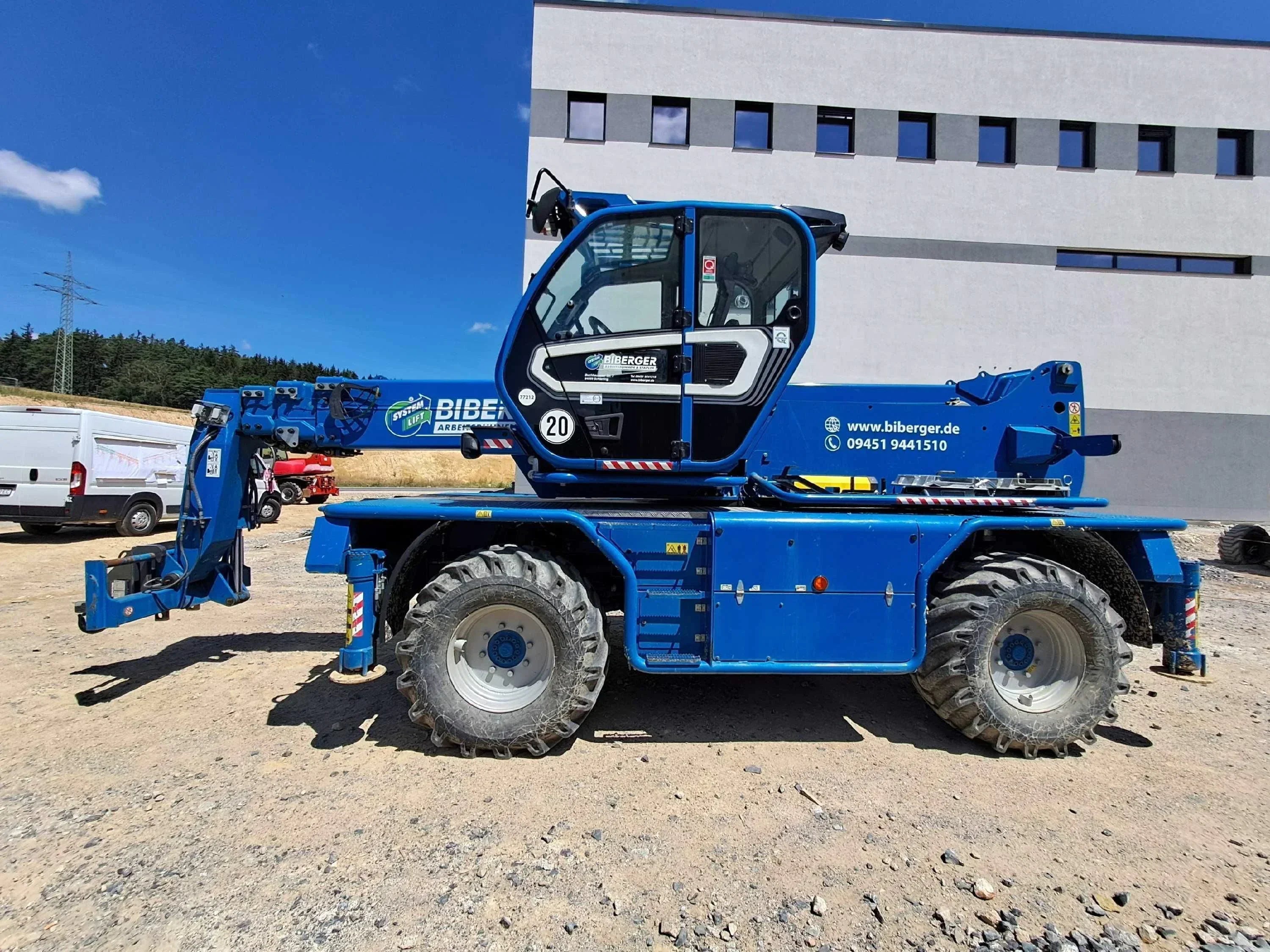 4b7673ae-d8c9-fbed-d553-49226fe8a836 - BIBERGER
