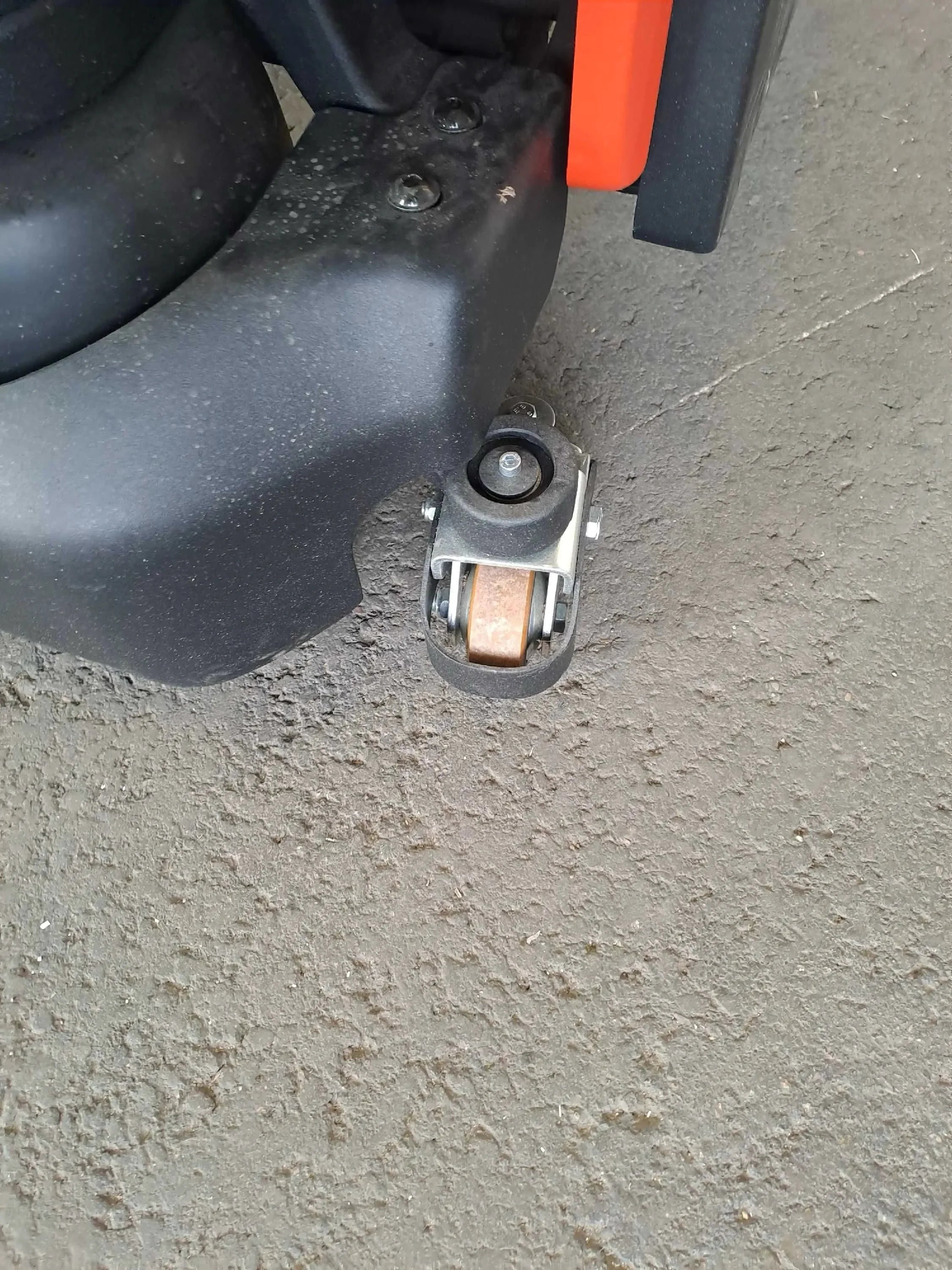 LHE 130 castor 1t, elektrostapler, kaufen - BIBERGER