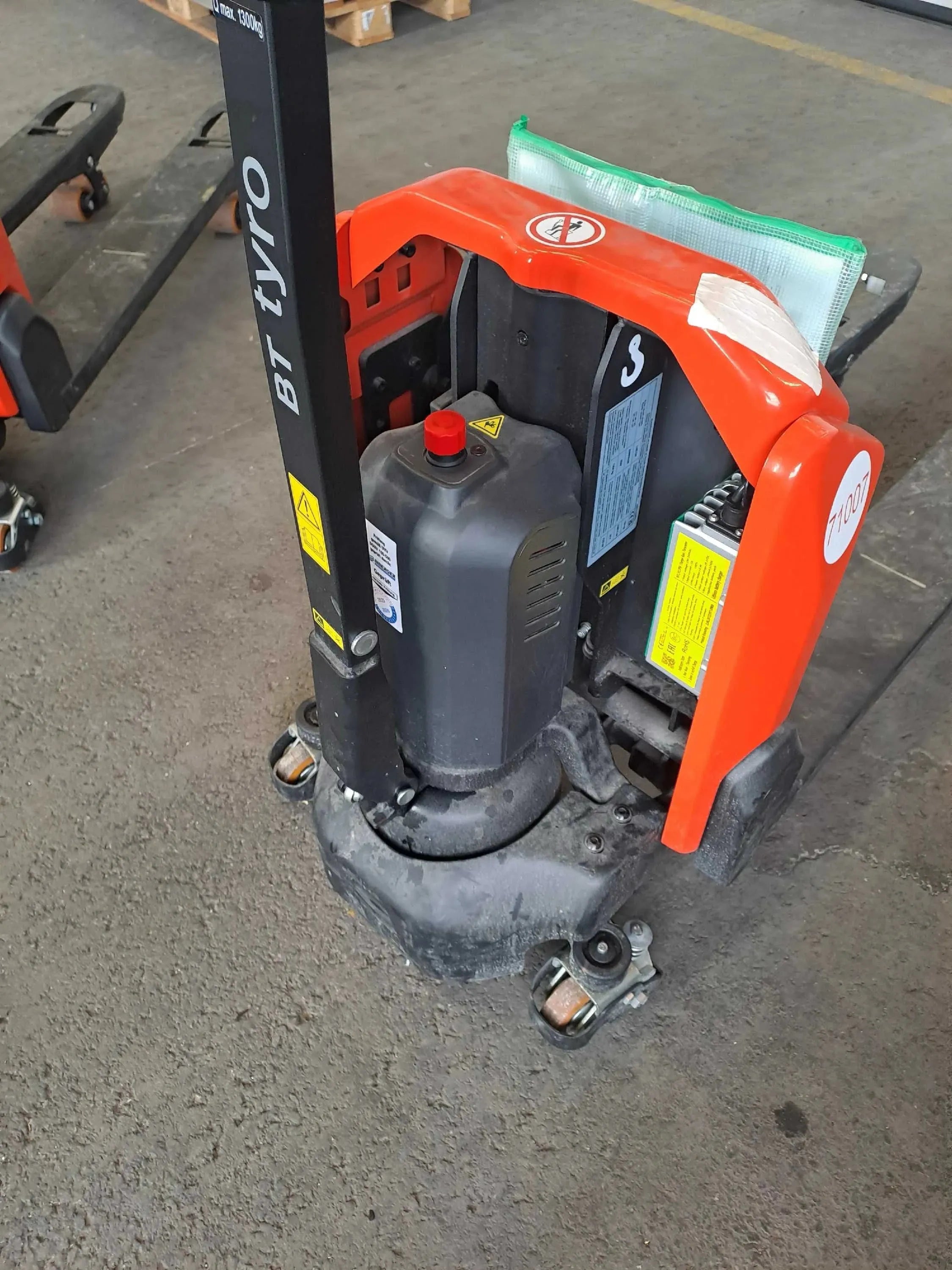 LHE 130 castor elektrostapler, kaufen - BIBERGER