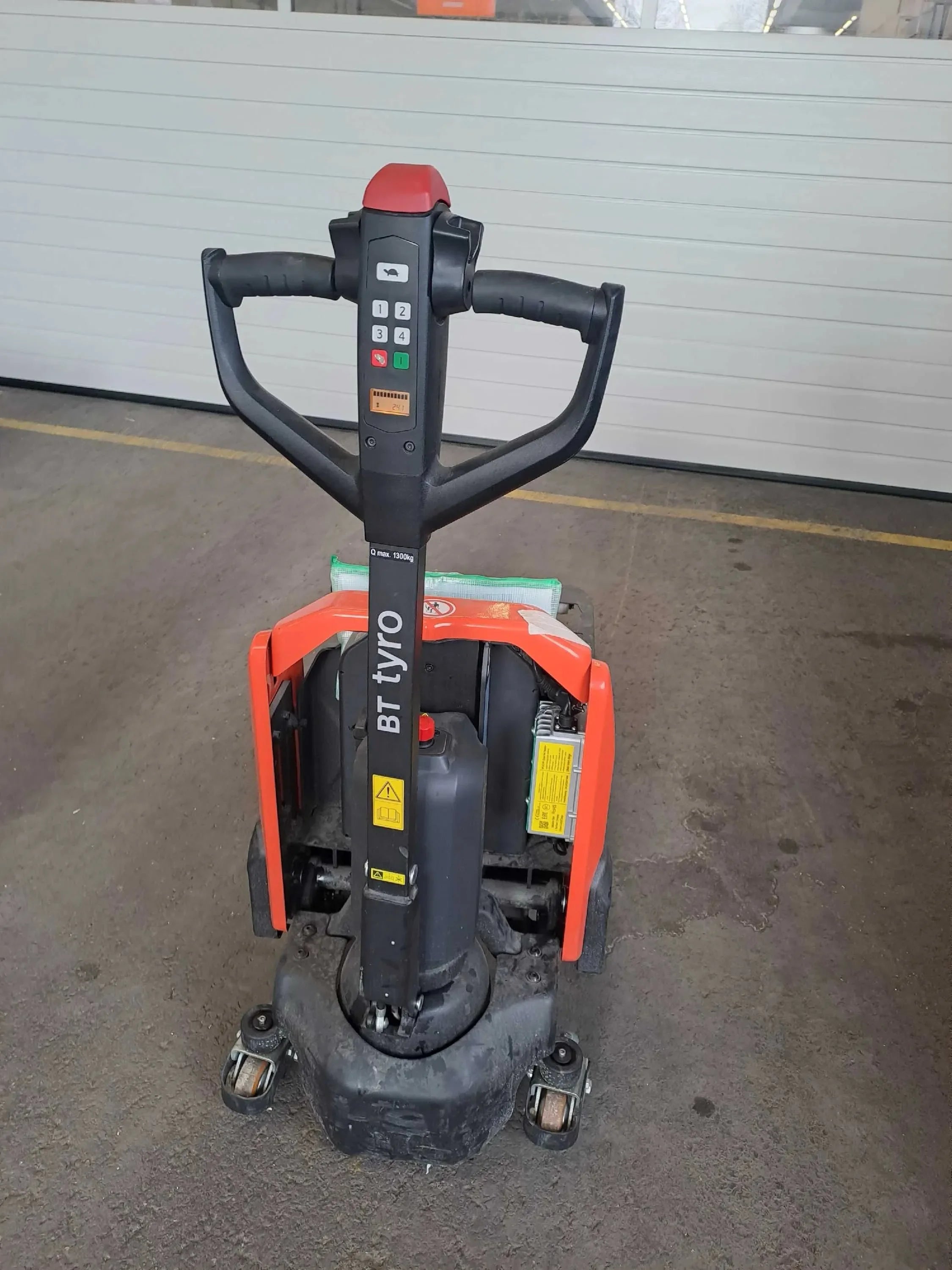 LHE 130 castor 1t, elektrostapler, kaufen - BIBERGER