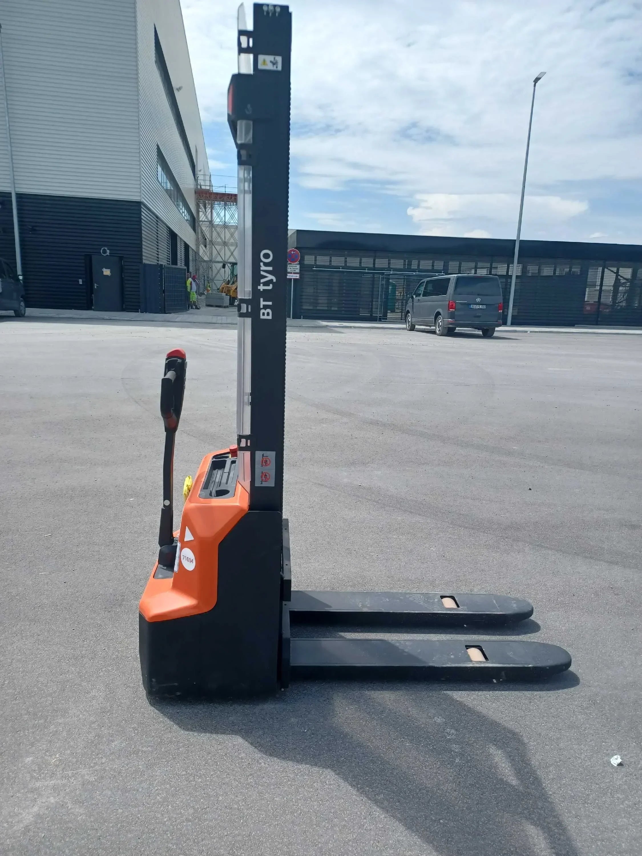 BT SHE100 elektrostapler, kaufen - BIBERGER