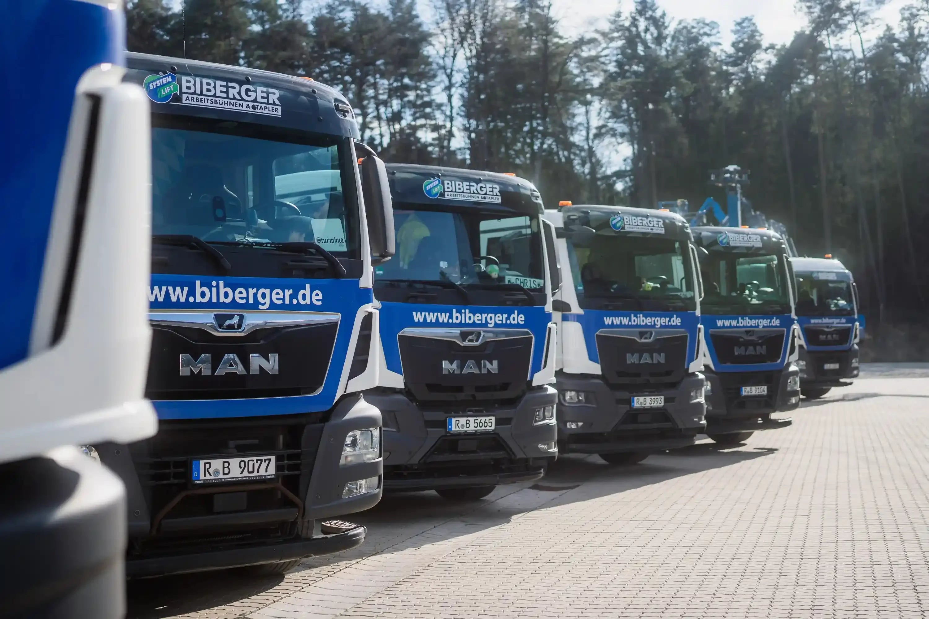 Arbeitsbuehnen_Logistik - BIBERGER
