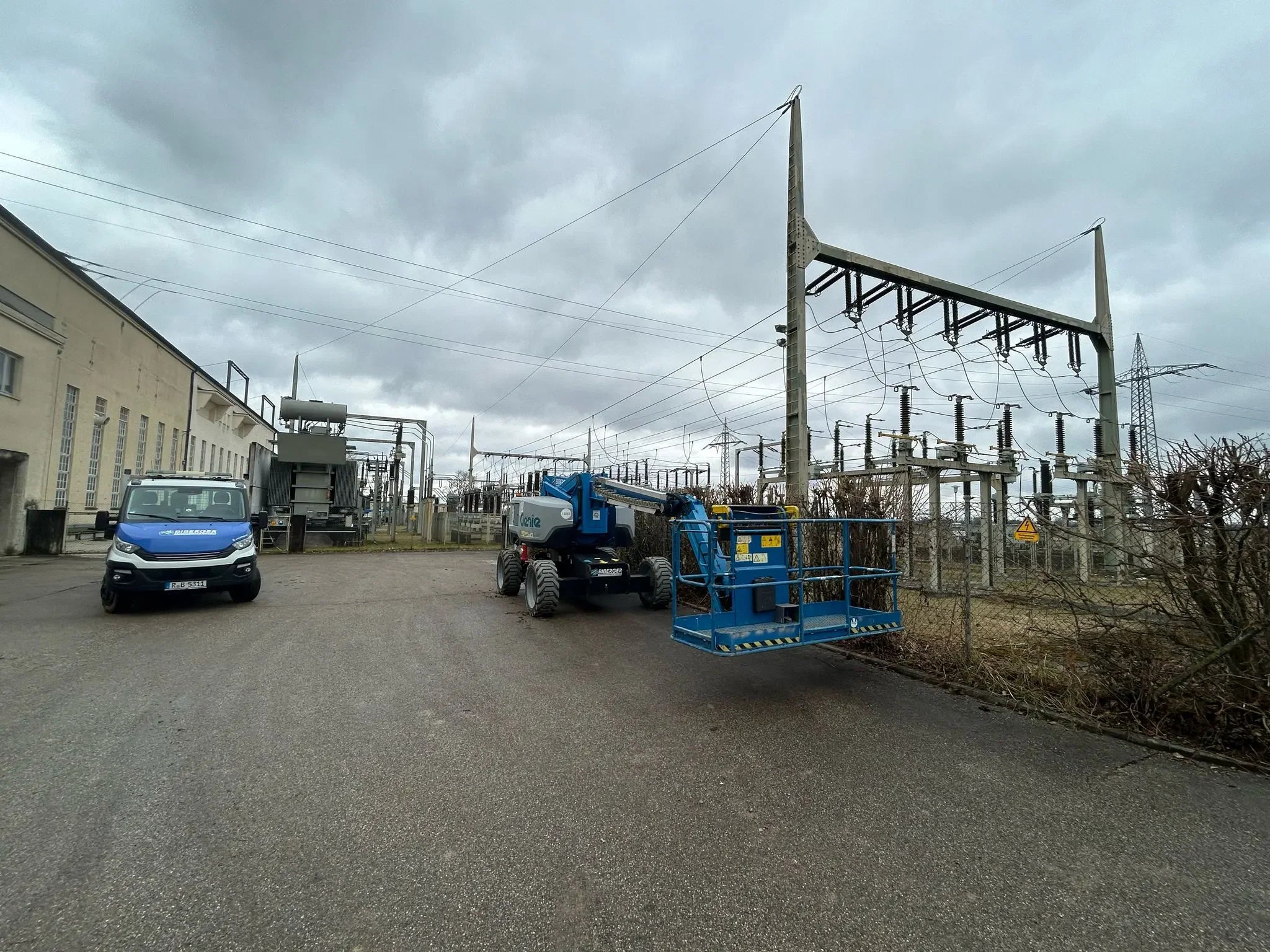 Arbeitsbuehnen_fuer_Energieversorger_44039ffd-c6e0-4537-bea5-b2e04f0c8421 - BIBERGER