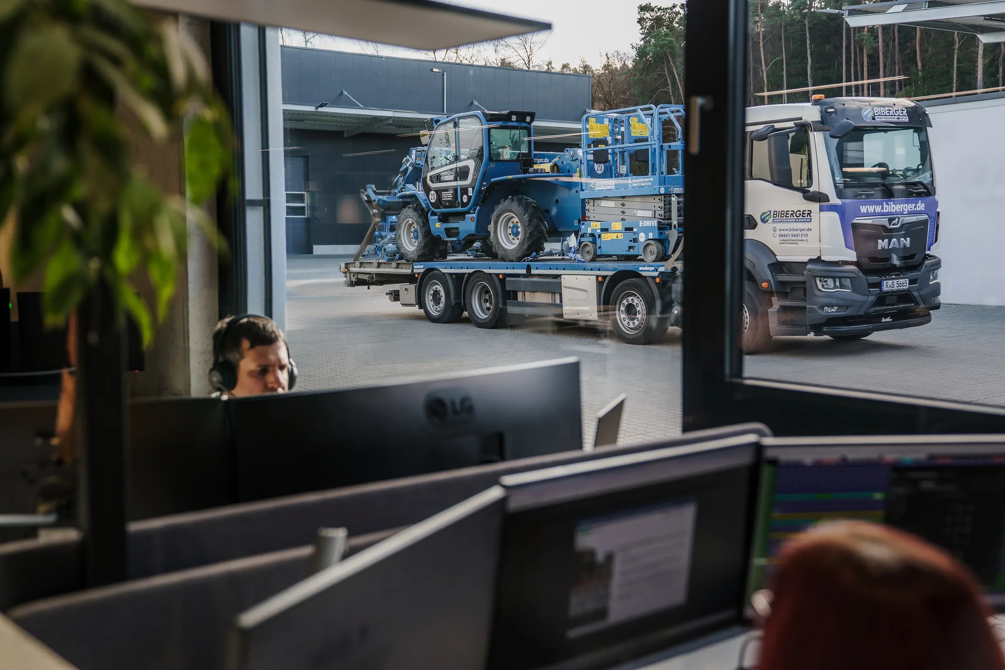 BIBERGER_Arbeitsbuehnen_Transport_Dispo - BIBERGER
