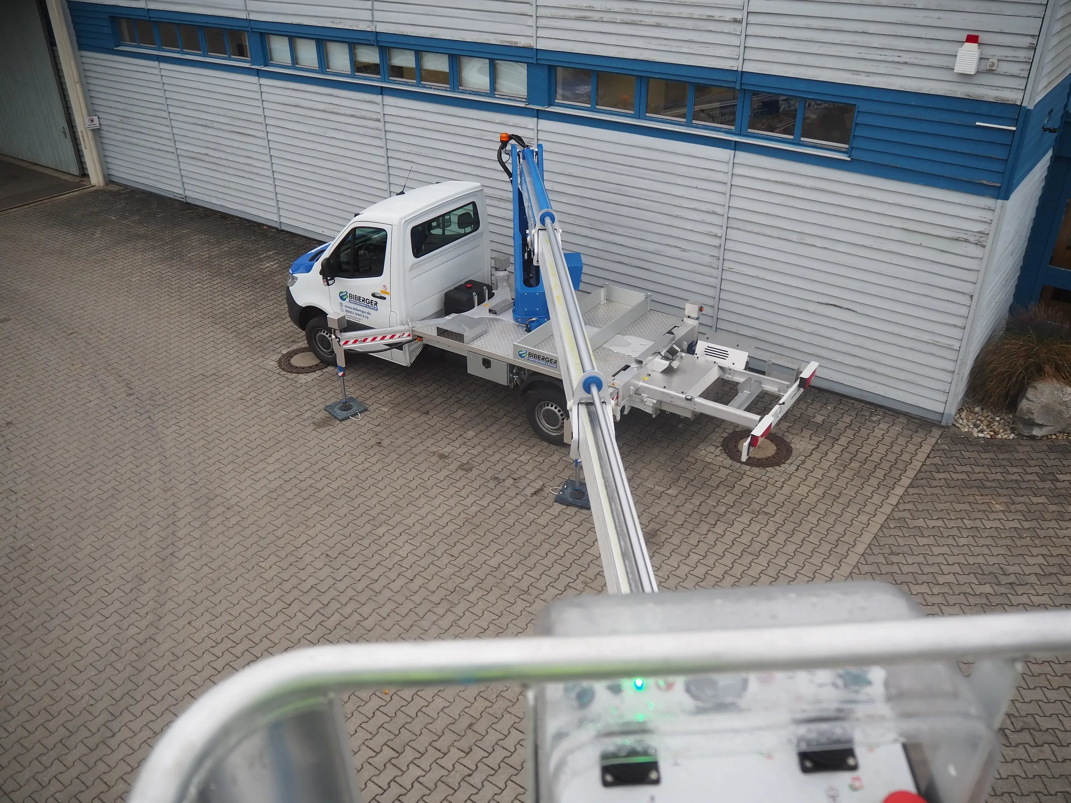 Arbeitsbühne Privat mieten – Was ist erlaubt?