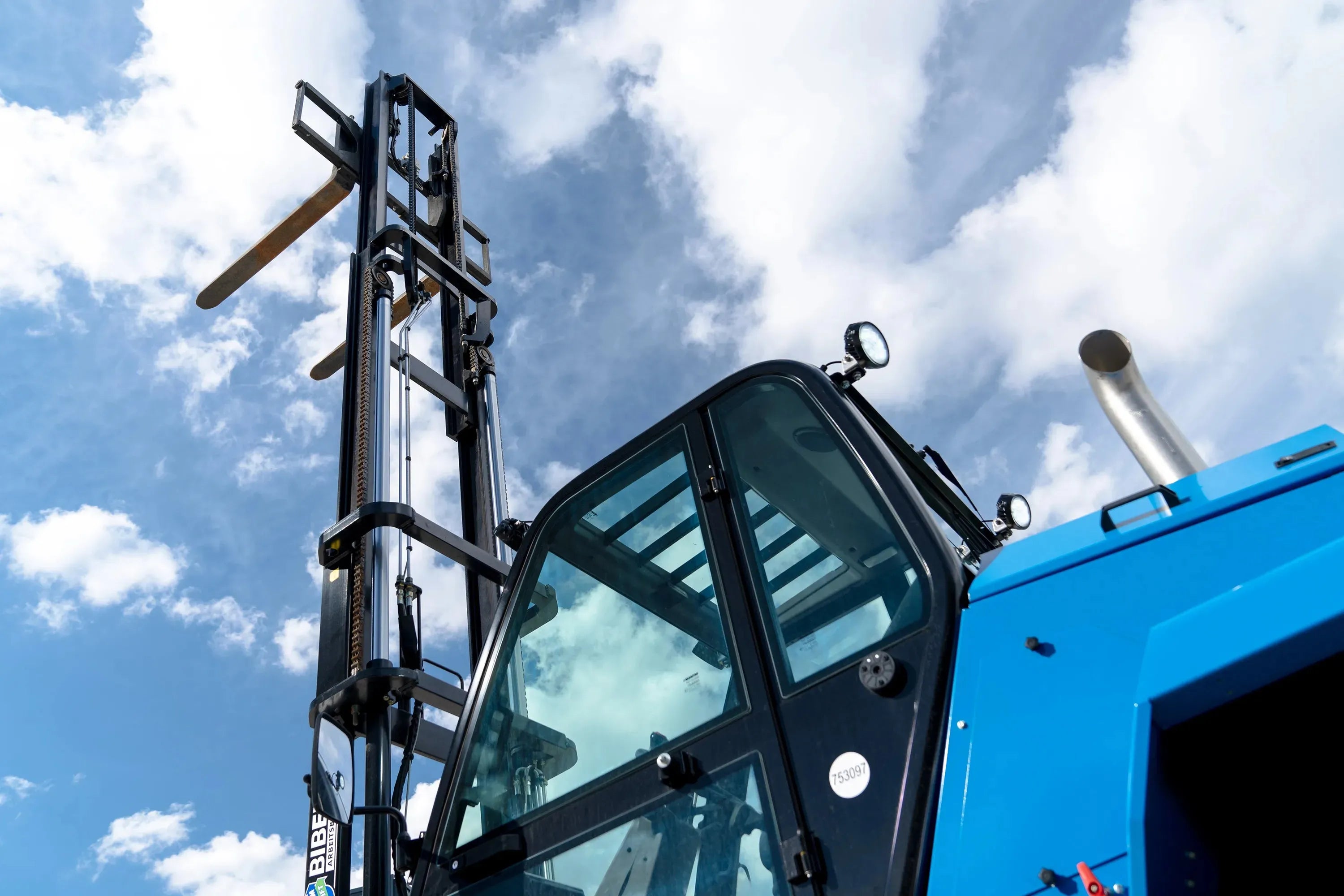 Stapler: Diesel oder Elektrostapler: Welcher Antrieb ist besser? - BIBERGER