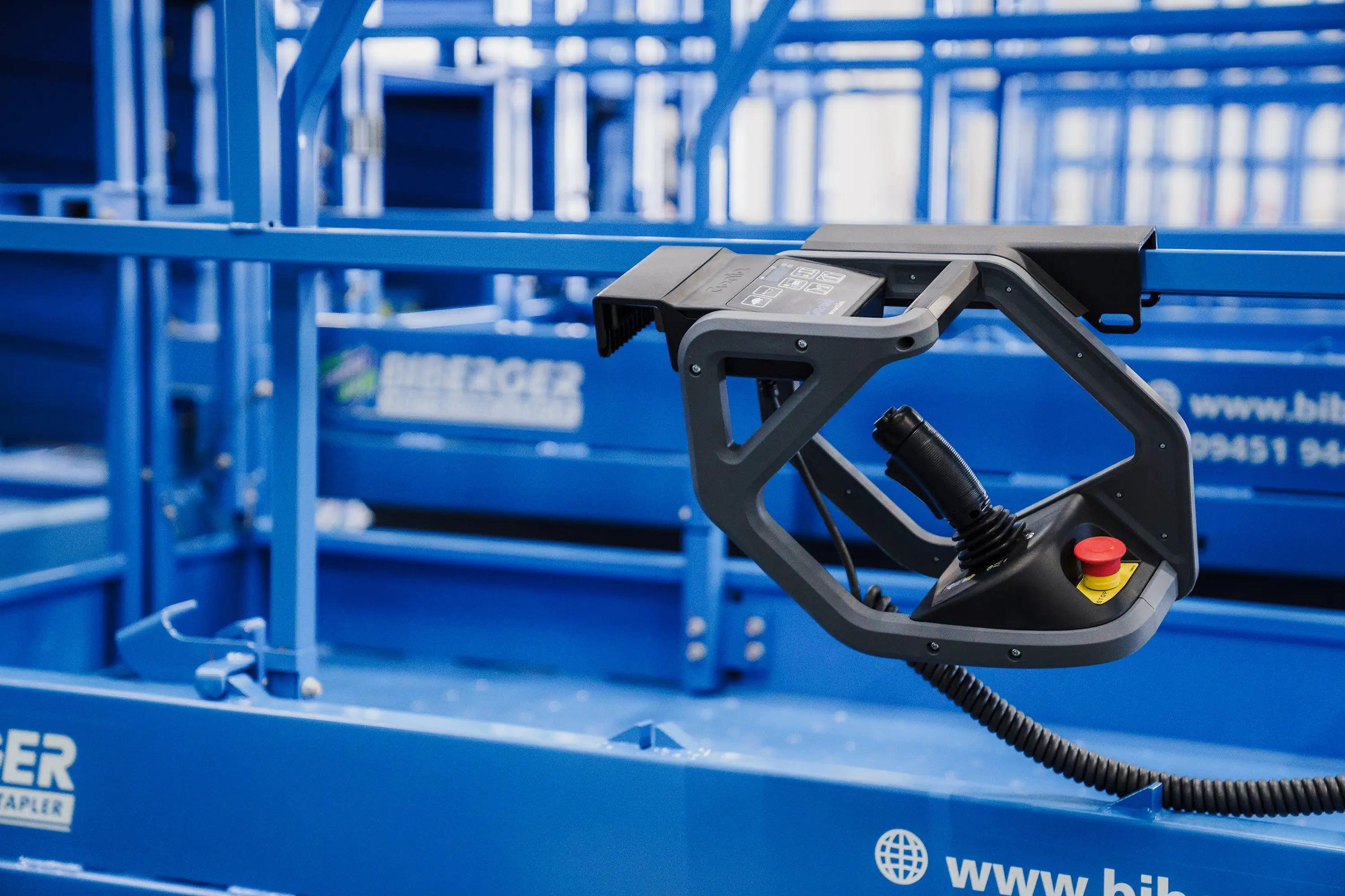 Typische Planungsfehler beim ersten Einsatz von Arbeitsbühnen – und wie du sie vermeidest - BIBERGER