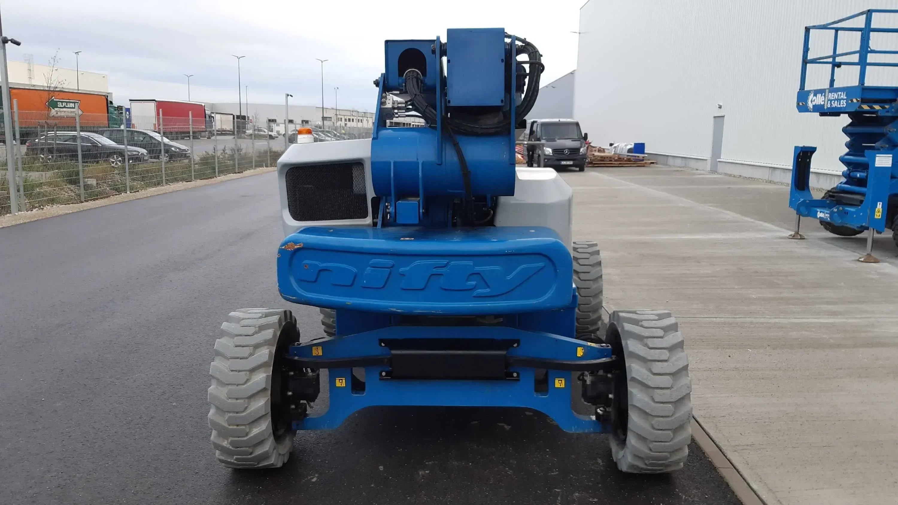 HR21 4x4 Hybrid 21m, Hybrid, kaufen - BIBERGER