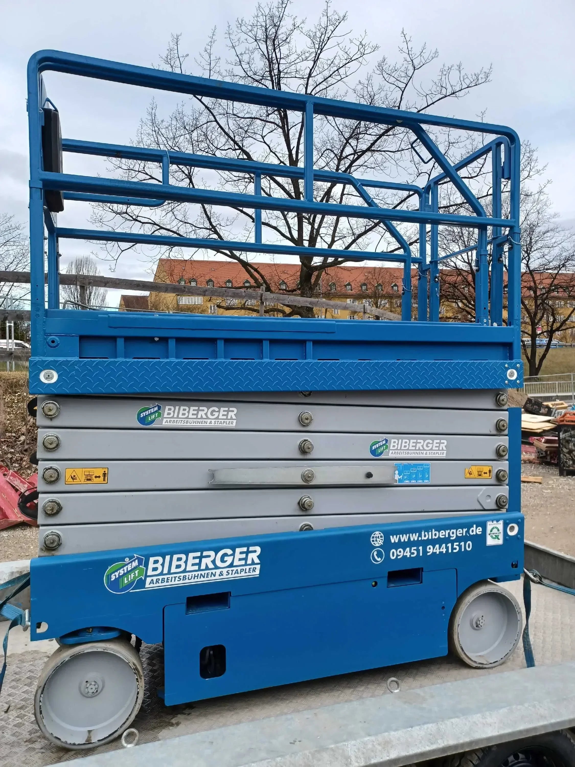 X14EN 14m, kaufen, Kompakt, Scherenbühne - BIBERGER