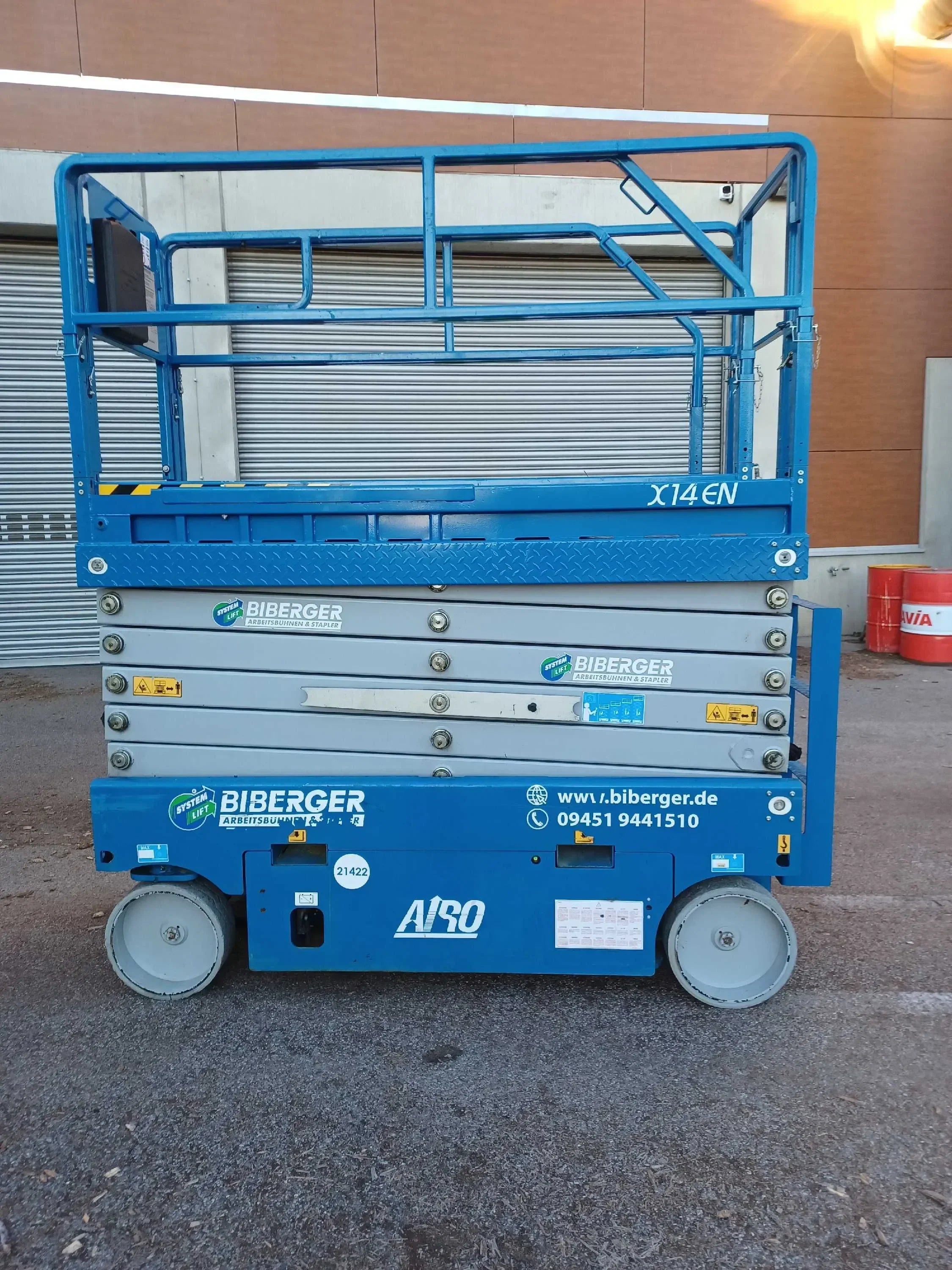 X14EN 14m, kaufen, Kompakt, Scherenbühne - BIBERGER