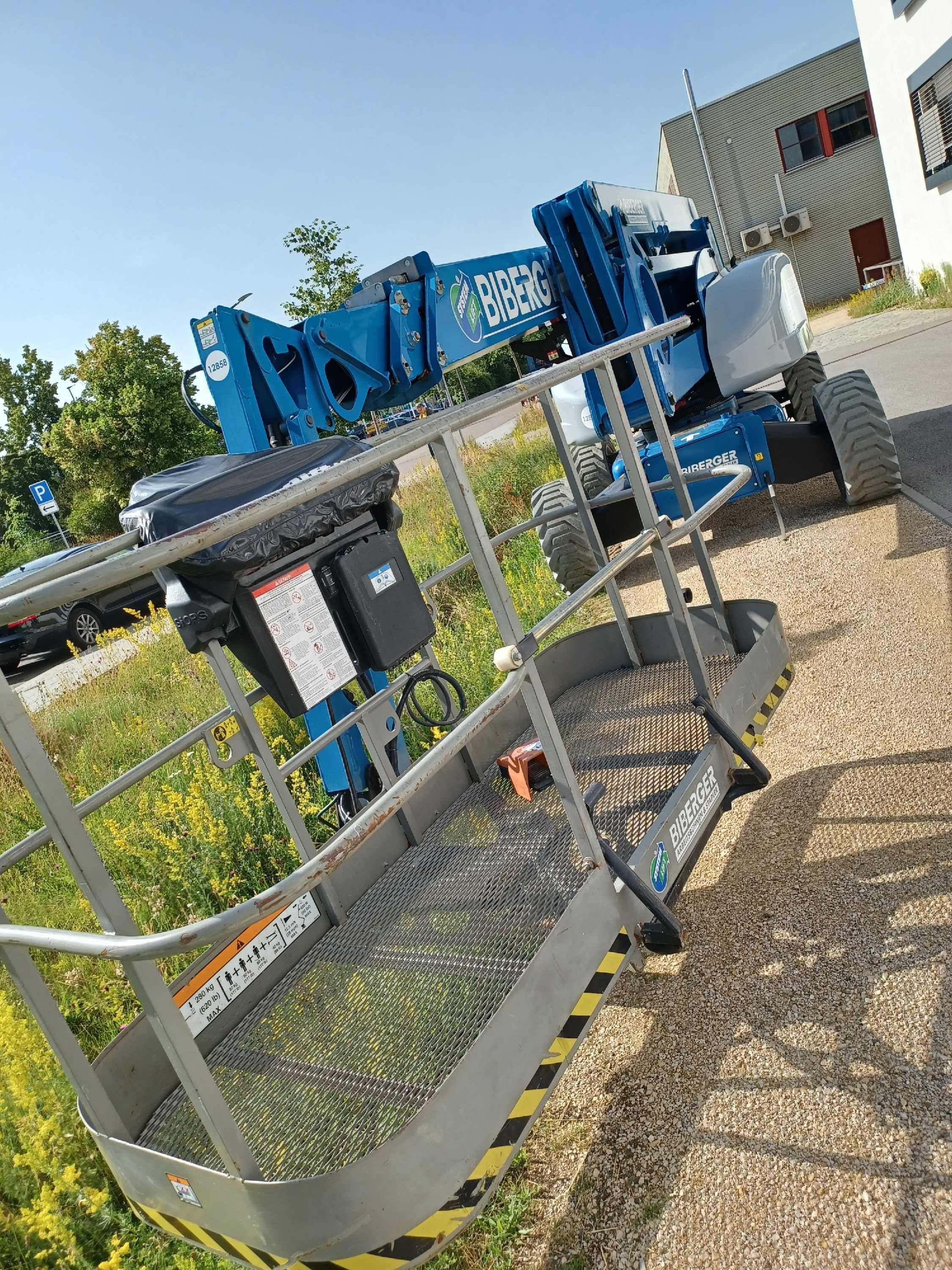 HR 28 Hybrid