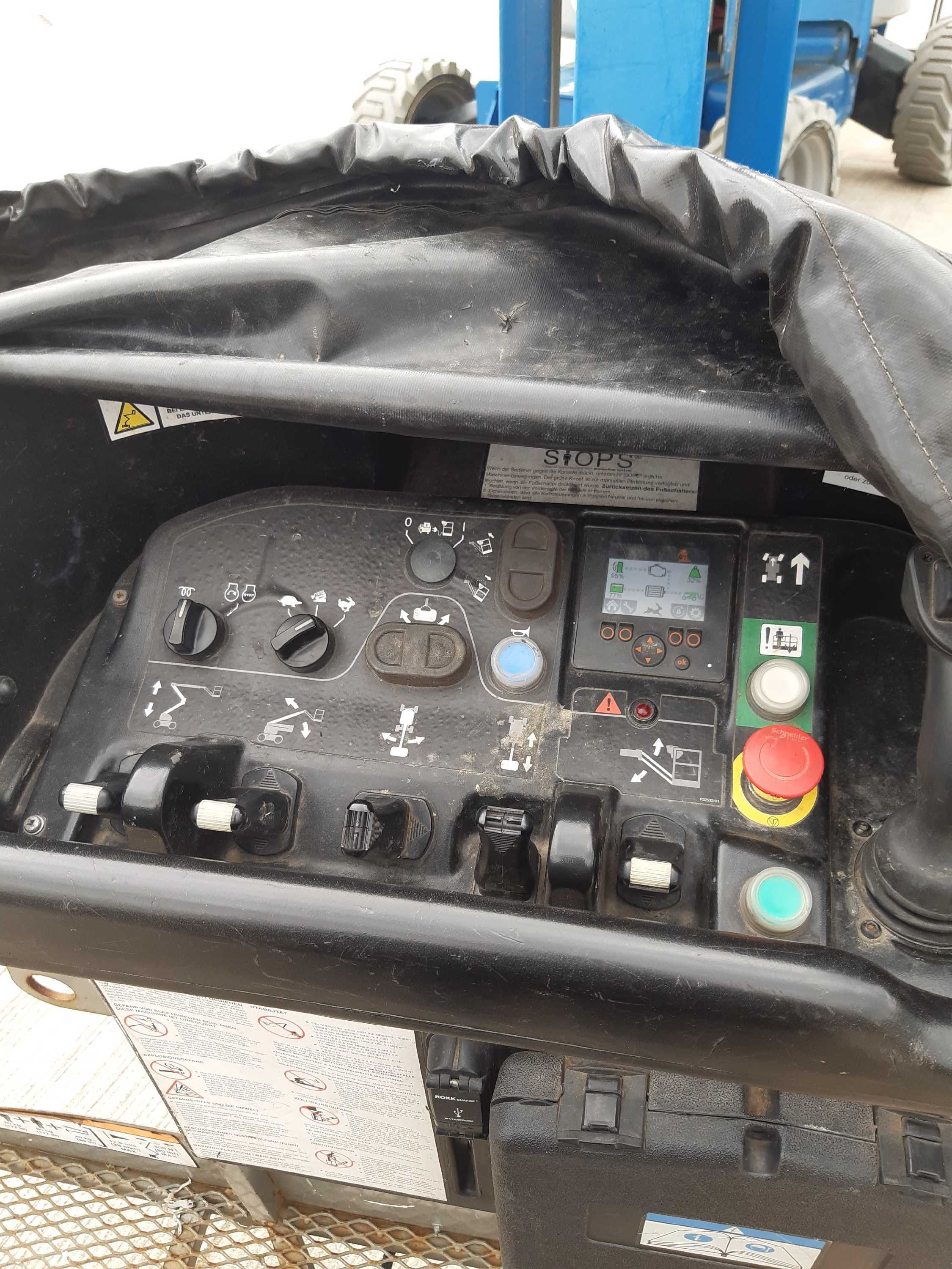 HR 28 Hybrid 4x4